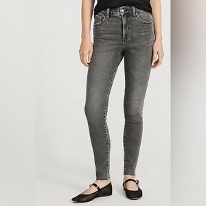 Women's High Waisted Washed Grey/Black Raw Hem Skinny Jeans Size 2R